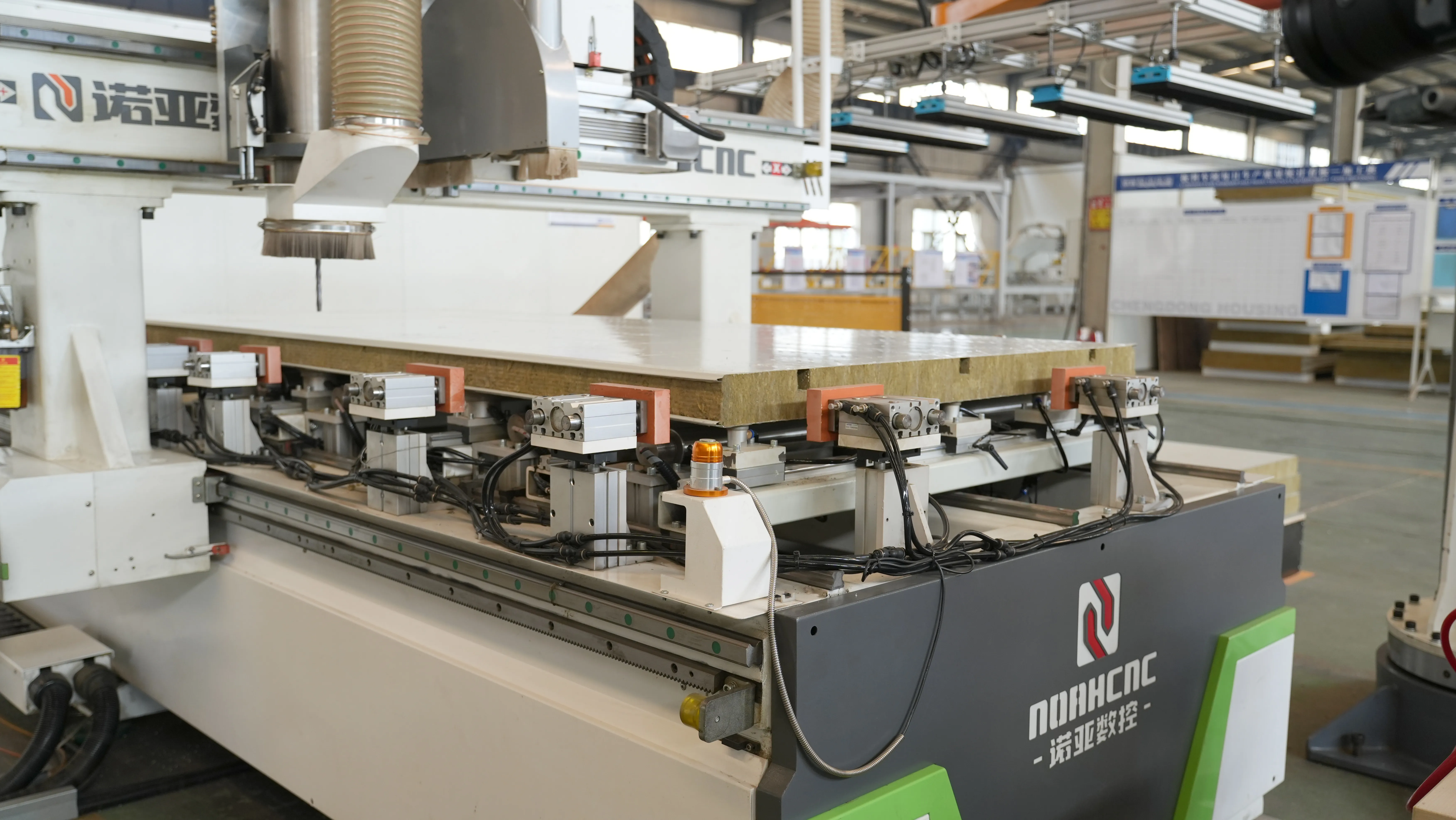 Composite Panel Cutting and Machining Center 