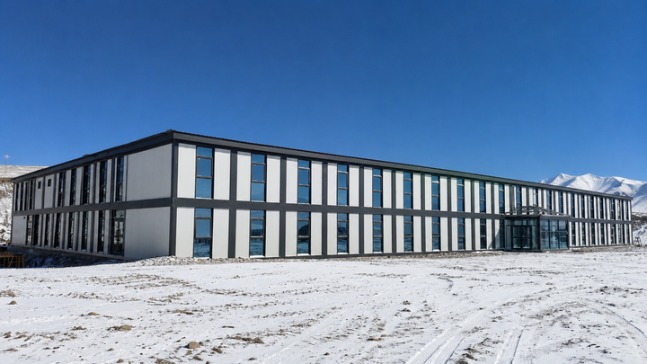 Container House (Cold Climate Version)